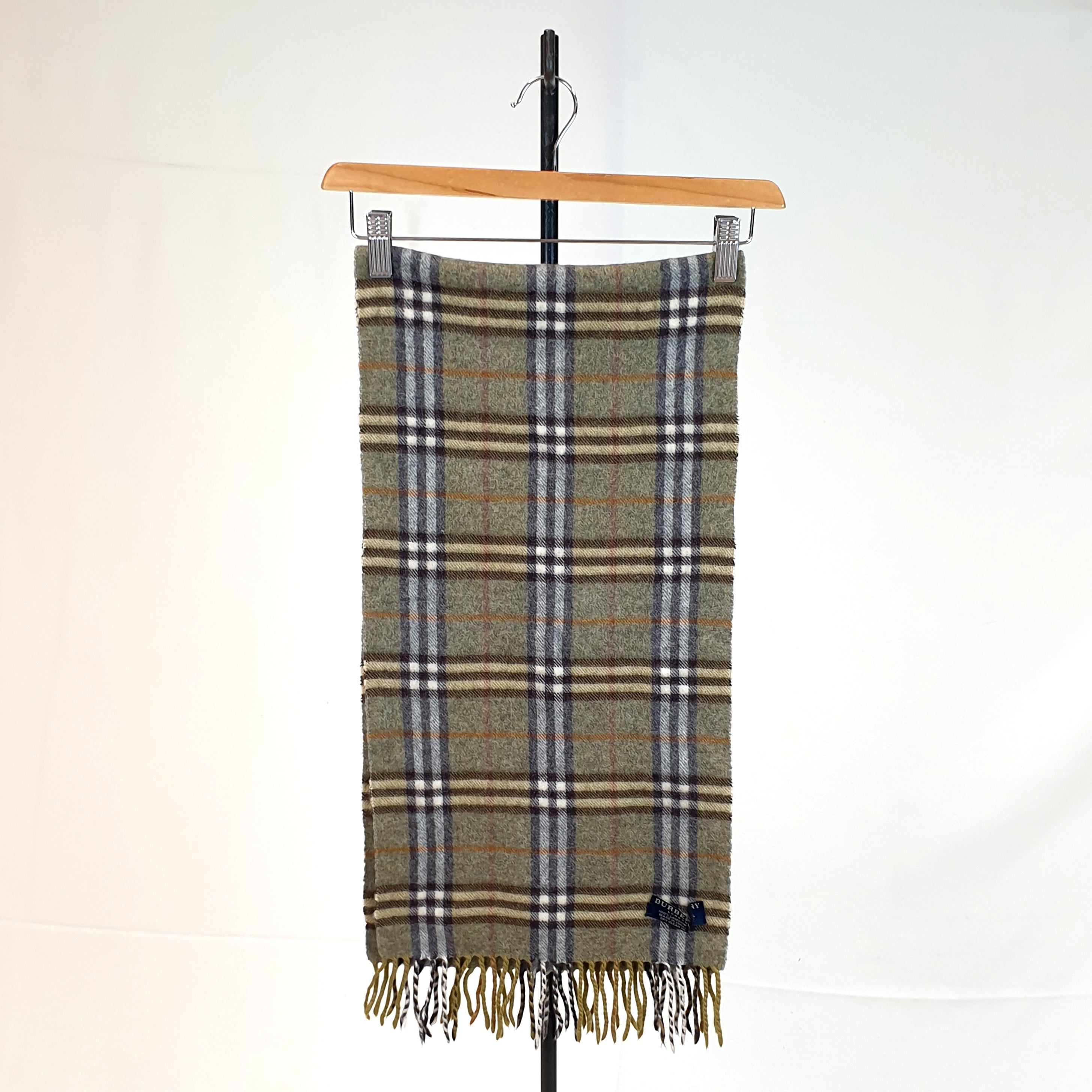 Burberry 100% Lambswool Scarf