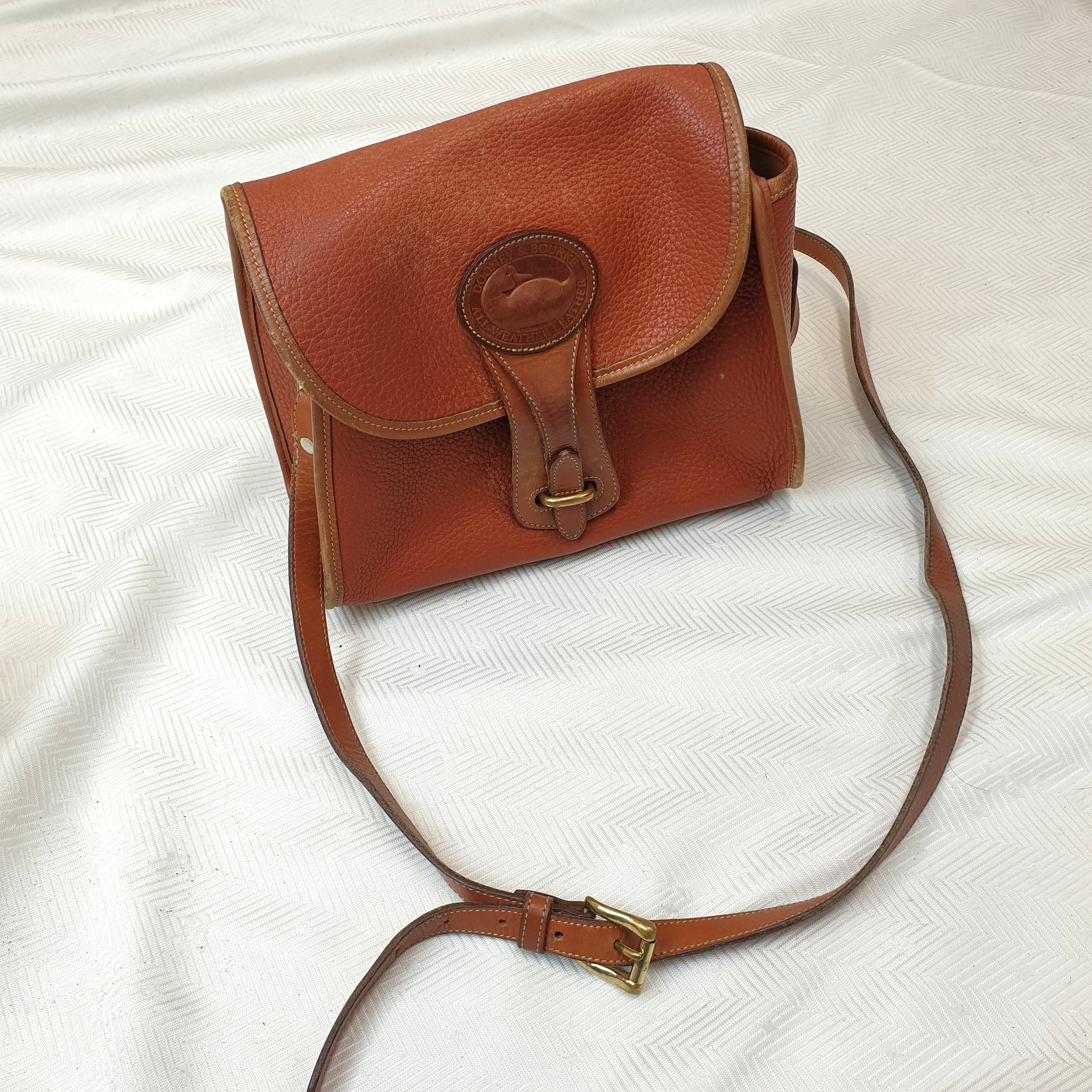 Dooney & Bourke Brown Leather Shoulderbag