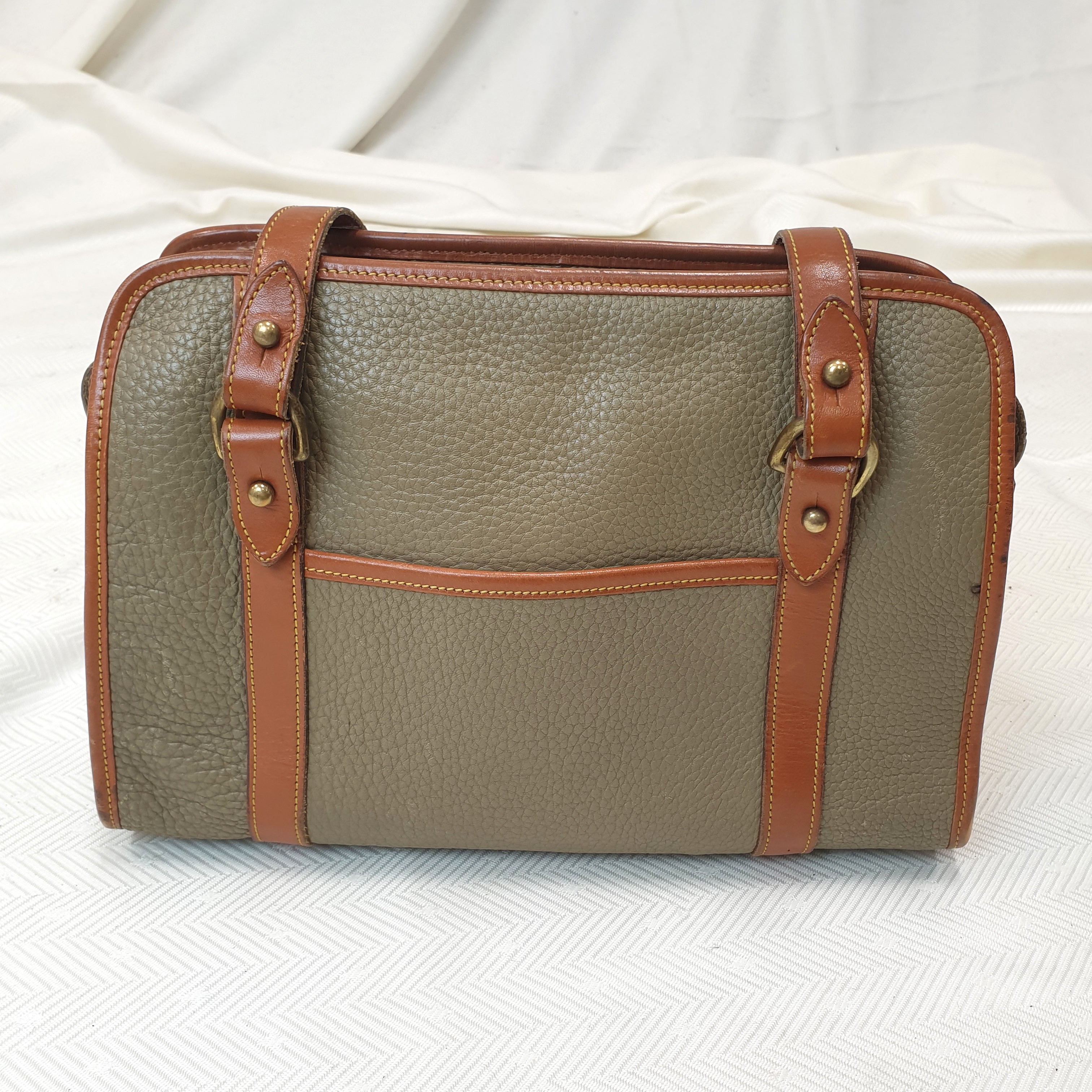 Dooney & Bourke Olivegreen Leather Shoulderbag
