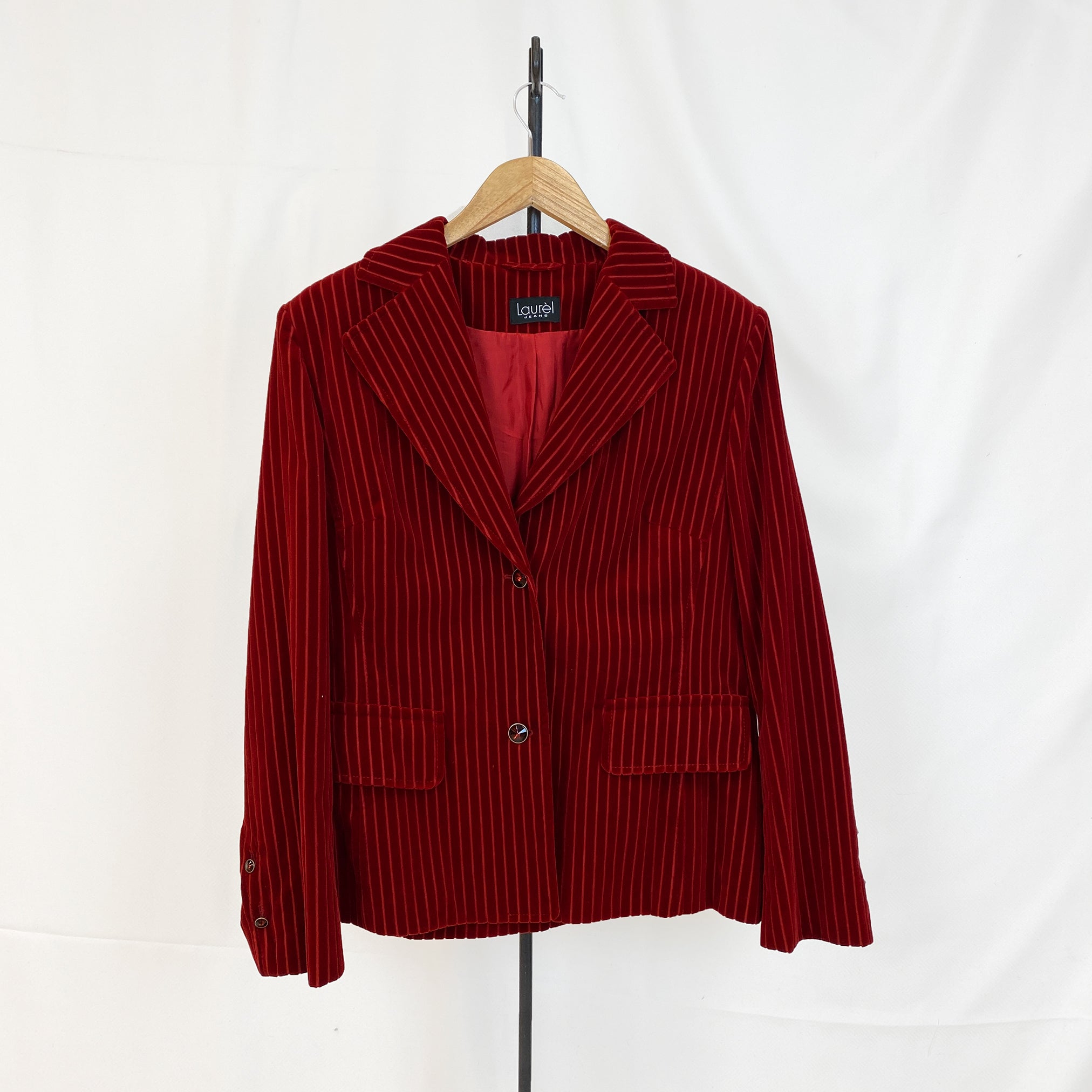 Laurèl Red Blazer