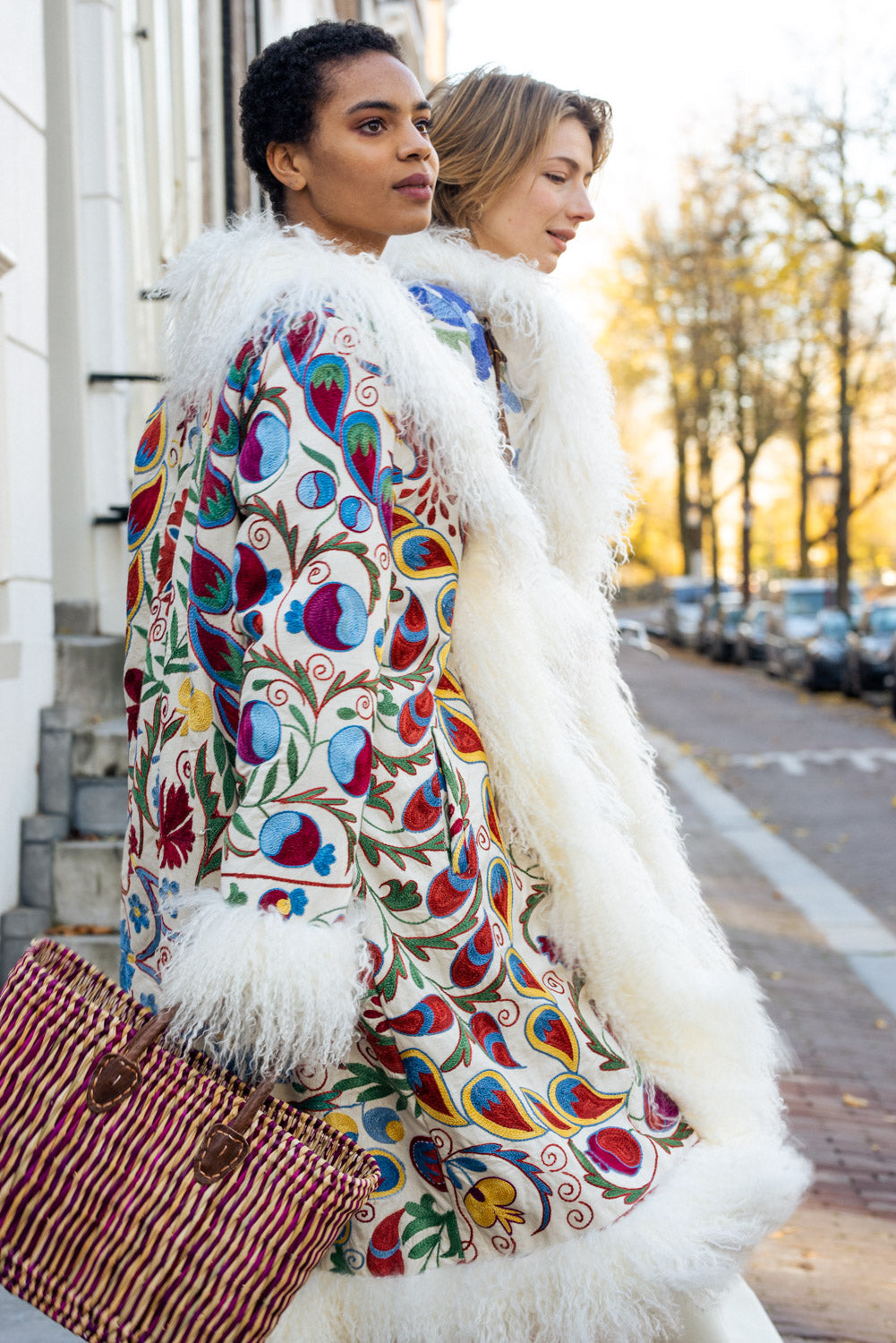 Suzani Coat - white & multicolor